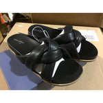 Universal Thread Women’s Cosette Sandals, 8.5 (075625) CASE